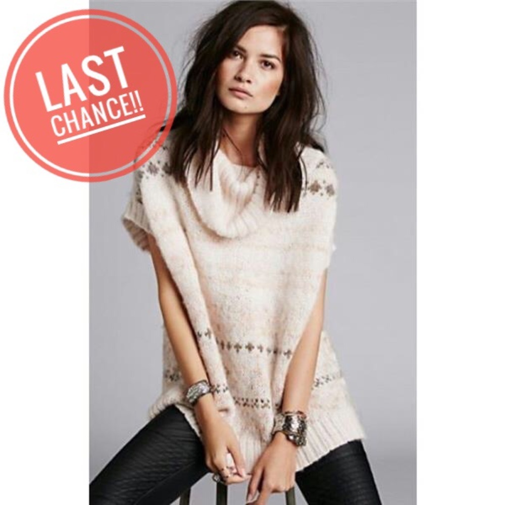 NWOT Free People Ivory Cowl TurtleNeck Sweater